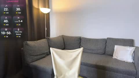 Milena online show from April 18, 7:11 am