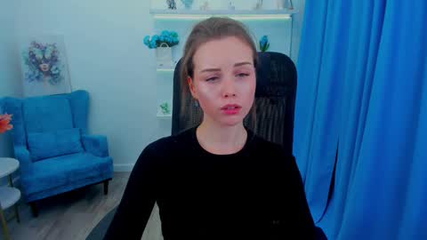 mileygloss online show from November 17, 1:56 pm