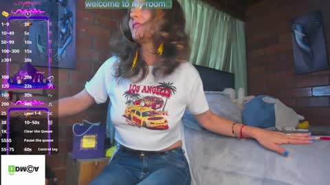 Victoria  online show from December 3, 9:23 pm