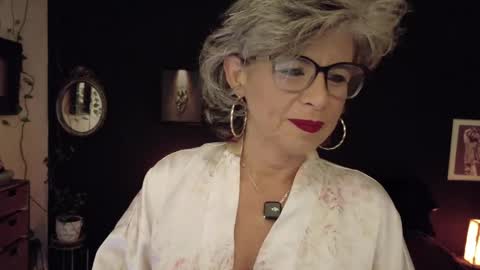 Fabiola online show from April 23, 2:52 am