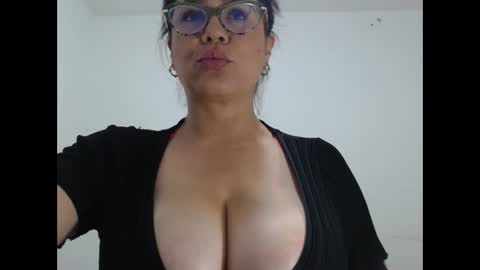 Snapshot of milfcamila367608 chatting on October 16, 2:36 am camila online show from October 16, 2:36 am