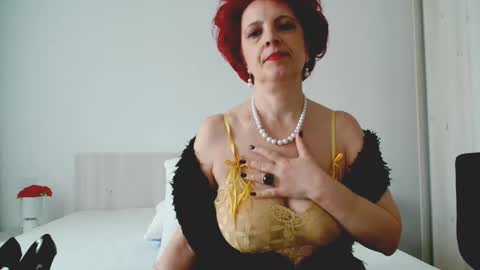 Snapshot of milffsupreme chatting on March 3, 12:09 pm Milfsupreme online show from March 3, 12:09 pm