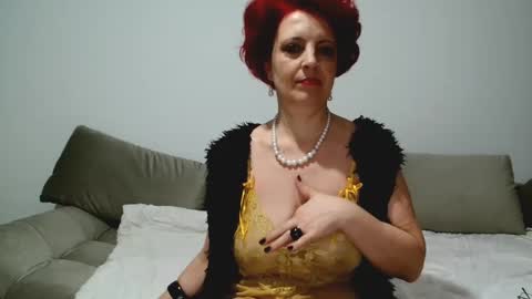 Snapshot of milffsupreme chatting on January 29, 9:17 pm Milfsupreme online show from January 29, 9:17 pm