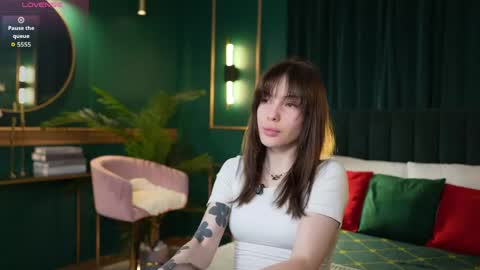 Mili Jay online show from May 11, 5:54 pm
