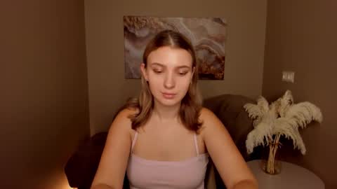 Snapshot of milinafox chatting on September 9, 3:06 am milinafox online show from September 9, 3:06 am
