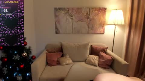 milinafox online show from January 8, 10:58 pm