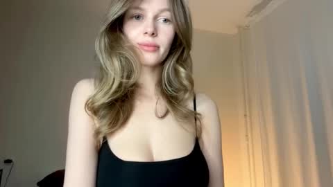 milky__way_ online show from January 7, 2:09 pm