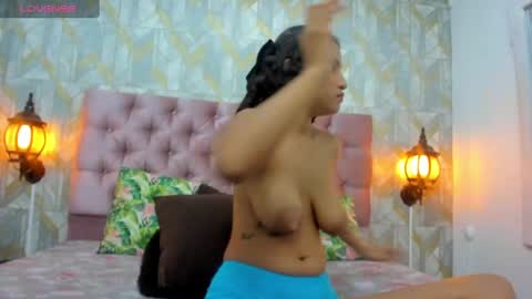 milky_lau_18 online show from February 18, 1:33 pm