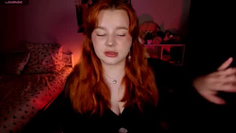 Lisa online show from October 11, 2:53 pm