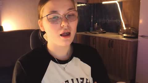 Millie online show from February 19, 6:07 pm