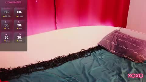 milly__foxy online show from October 17, 1:58 pm