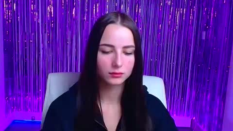 Snapshot of milly_liss chatting on September 18, 5:50 am Milly online show from September 18, 5:50 am