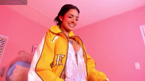 milu_carbajal_x online show from March 20, 3:11 am