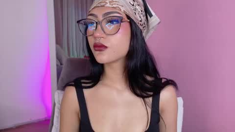 miluv19 online show from April 10, 8:15 pm