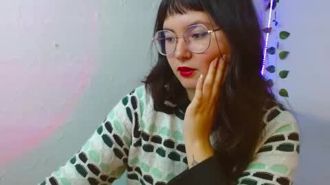 Snapshot of mily_baker chatting on February 14, 5:25 pm mily_baker online show from February 14, 5:25 pm