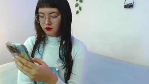 Snapshot of mily_baker chatting on March 12, 6:22 pm mily_baker online show from March 12, 6:22 pm