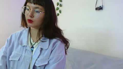 Snapshot of mily_baker chatting on March 3, 5:47 pm mily_baker online show from March 3, 5:47 pm