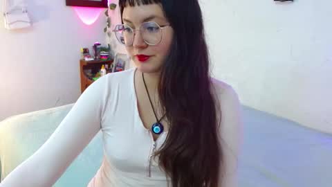 Snapshot of mily_baker chatting on September 22, 12:09 am mily_baker online show from September 22, 12:09 am