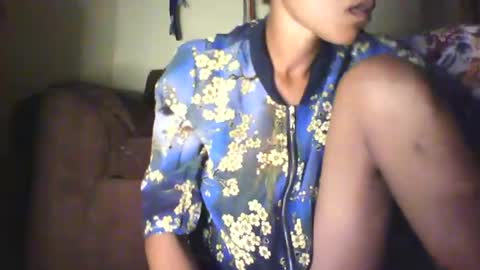 mily_cute online show from February 15, 8:45 pm