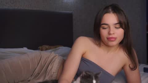 Linda online show from February 17, 1:43 pm