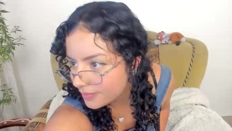 Mimii  online show from October 20, 3:42 am