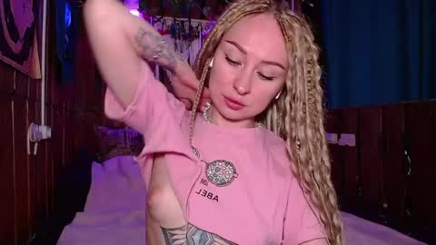 MiMi online show from May 26, 6:57 am