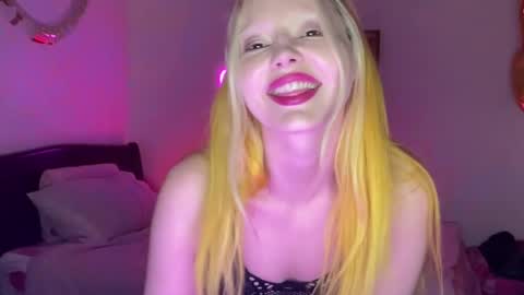 mimsymarlo online show from December 20, 1:03 am