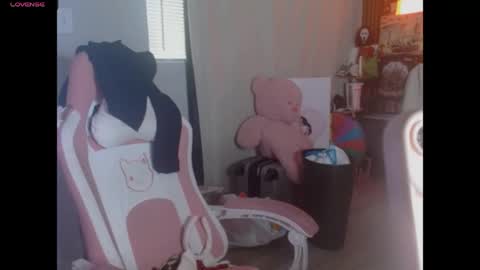  MINA  online show from April 22, 9:23 pm