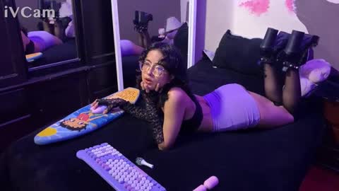 Suki 3 online show from February 2, 4:22 am