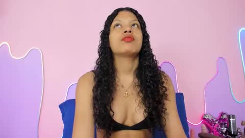 Snapshot of mingie_rouse chatting on September 29, 11:48 am Mingie online show from September 29, 11:48 am
