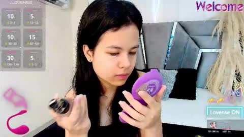 minilove_01 online show from February 9, 12:07 pm