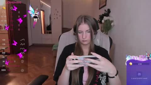 Lisa online show from March 10, 2:16 pm