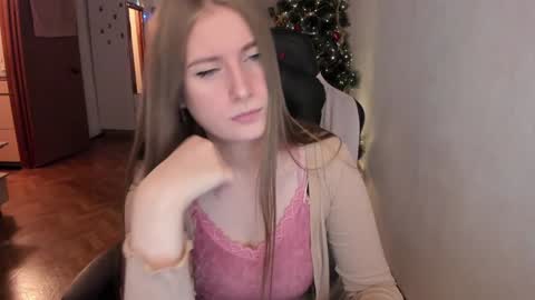 Lisa online show from December 29, 3:13 pm