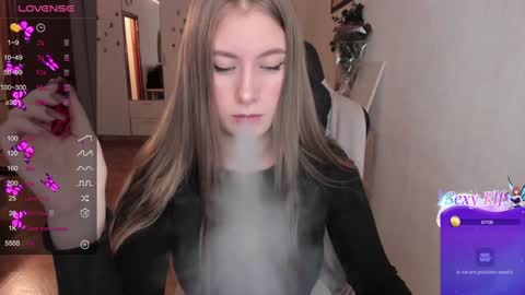 Lisa online show from December 10, 2:39 pm