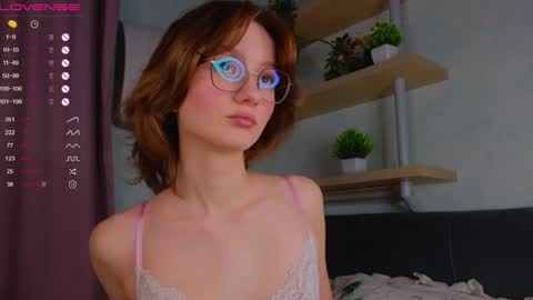 Snapshot of minnietammy chatting on February 8, 1:22 am Julia is here 3 My favorite patterns 77123222351Try my private online show from February 8, 1:22 am