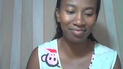 minouch211907 online show from November 22, 3:31 am