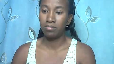 minouch211907 online show from April 14, 6:41 pm