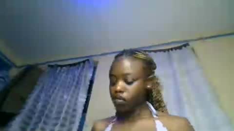 minty2003 online show from July 20, 6:41 pm