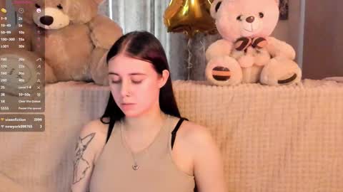 Hi Im Naomi online show from January 16, 7:15 am