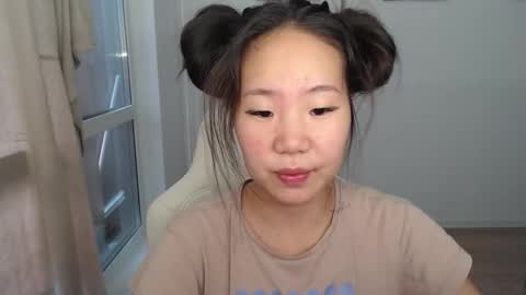 mira_g online show from February 24, 12:57 pm