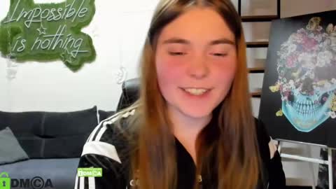 miraa_bloom online show from April 15, 5:13 pm