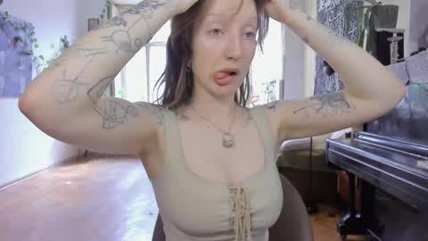miranda2_0 online show from May 4, 6:39 am