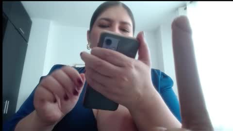 Snapshot of miranda_lovers69 chatting on September 25, 1:32 pm Miranda online show from September 25, 1:32 pm