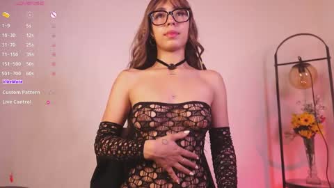 MIRANDA HERNANDEZ online show from May 29, 4:10 am