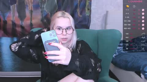 Kira online show from January 25, 2:15 am