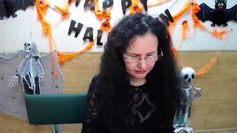 Miroslava Happi online show from November 6, 7:03 am