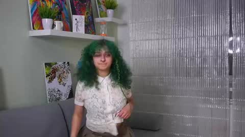 Kate online show from April 30, 5:40 pm