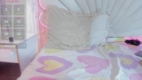 miss__smith_ online show from September 11, 4:40 pm