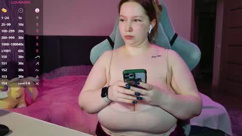 Anna online show from October 7, 4:44 pm