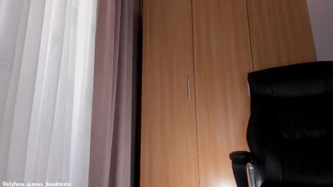 Ivy online show from January 12, 1:16 pm